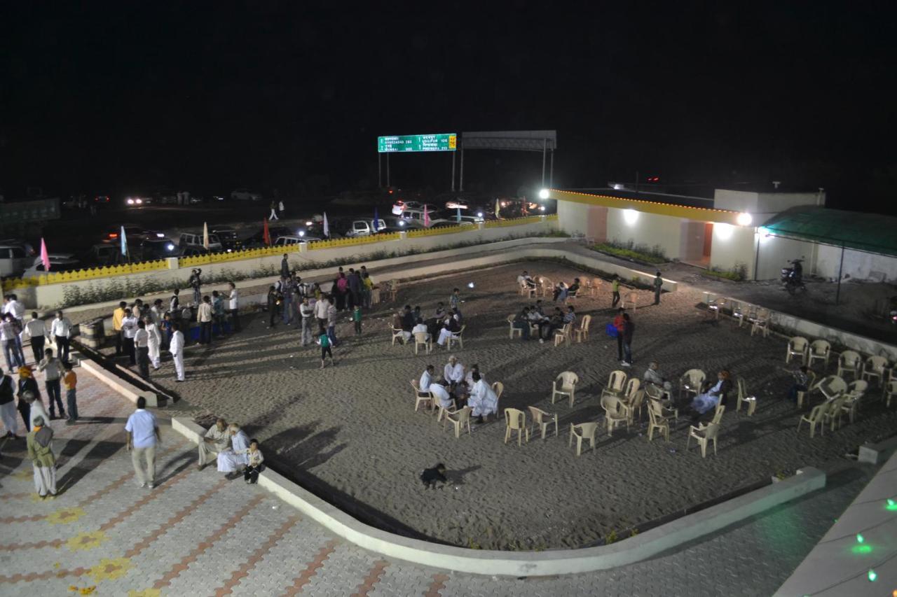 Chitrakoot Resorts Chittorgarh Buitenkant foto