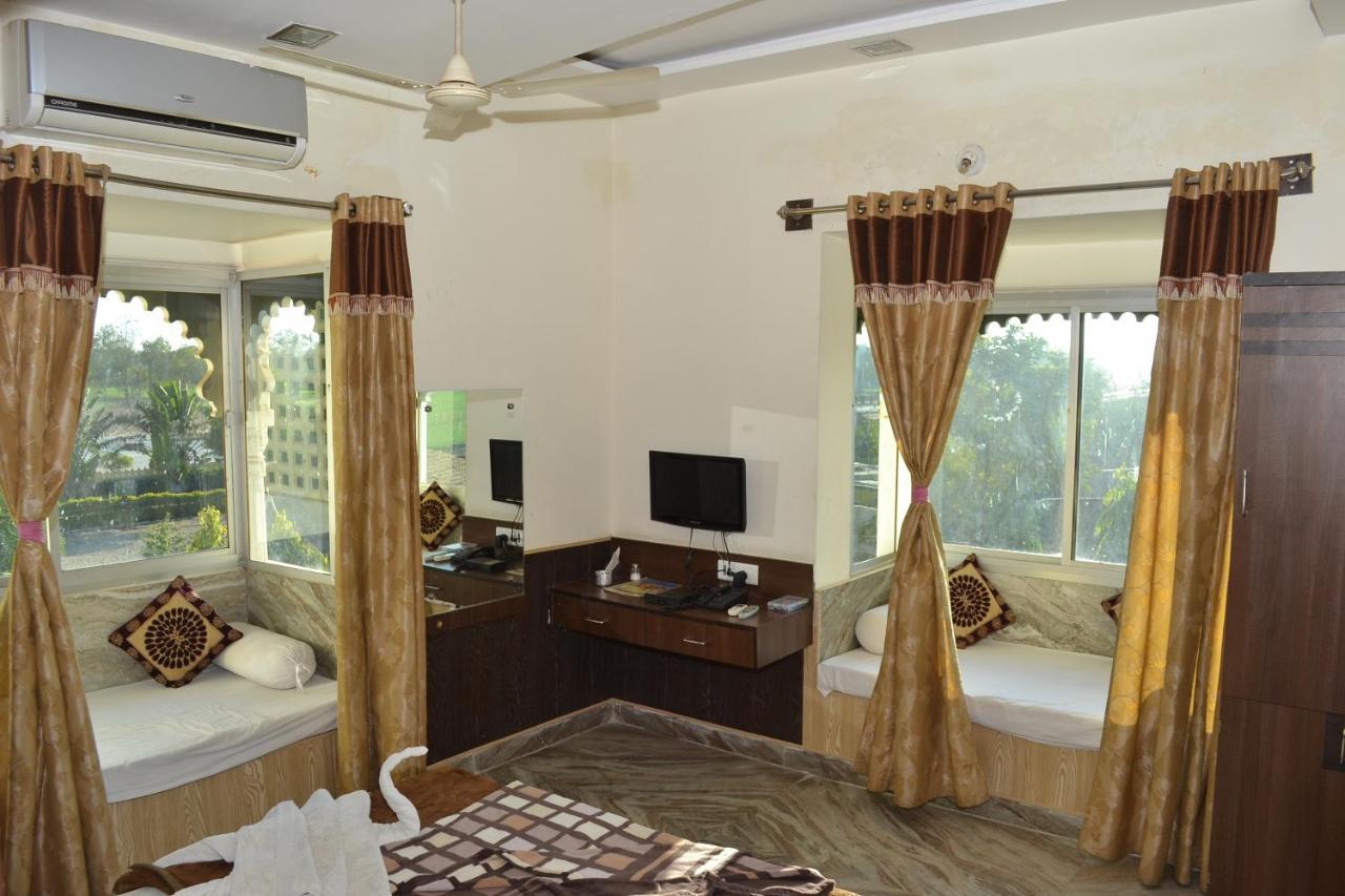 Chitrakoot Resorts Chittorgarh Buitenkant foto